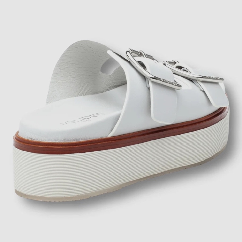 Chic White Platform Sandals with Buckle Detail - Picture 2 of 12